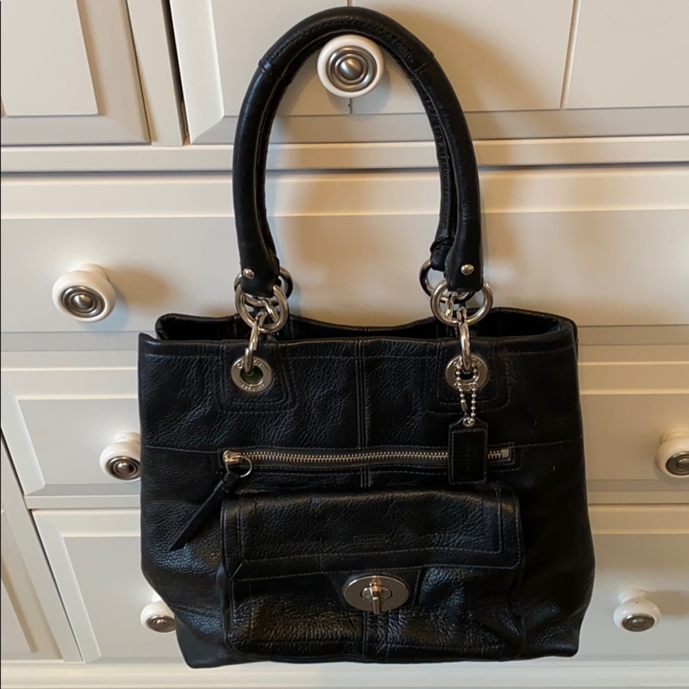 Coach bag , black shoulder bag , green inside